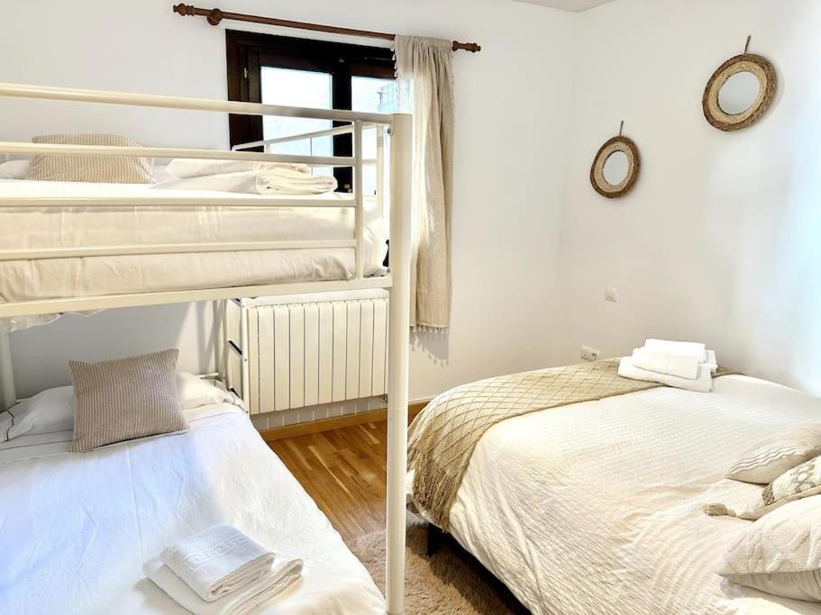 Duplex En Sallent De Gallego Exterior photo